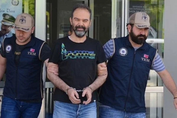 FETÖ'nün 'Altın çocuğu' tutuklandı