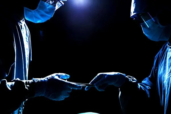İsrailli zenginler için organ kaçakçılığı yapan Kosovalı iki doktor yakalandı
