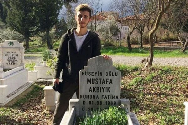 Babası gibi motor kazasında öldü