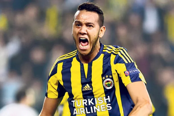 Josef de Souza, Fenerbahçe'de kalıyor