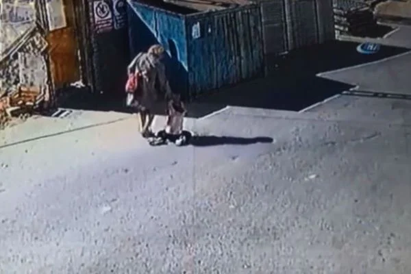 Annesiyle birlikte çöp evde yaşadıkları ortaya çıktı