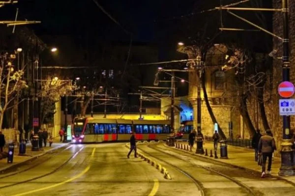Arıza tramvay seferlerini aksattı
