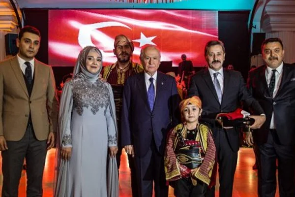 Devlet Bahçeli kirve oldu