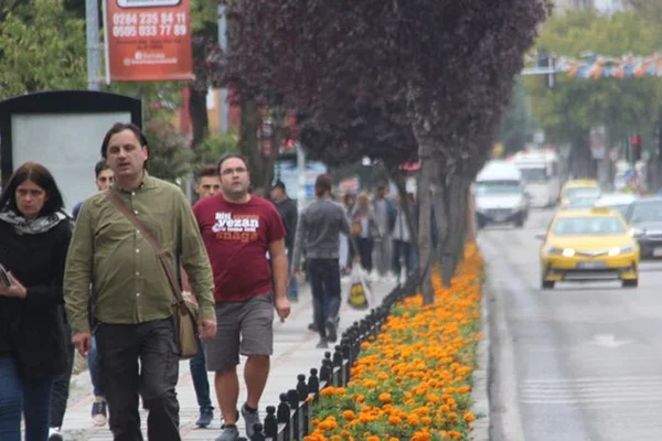 Edirneliler fırtınaya karşı anonslarla uyarılıyor