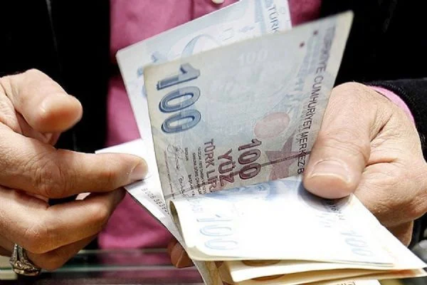 Emekliye ek zam geliyor