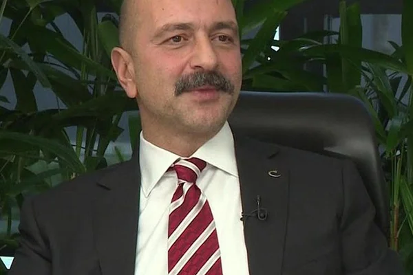 FETÖ firarisi Akın İpek'in iade duruşması başladı