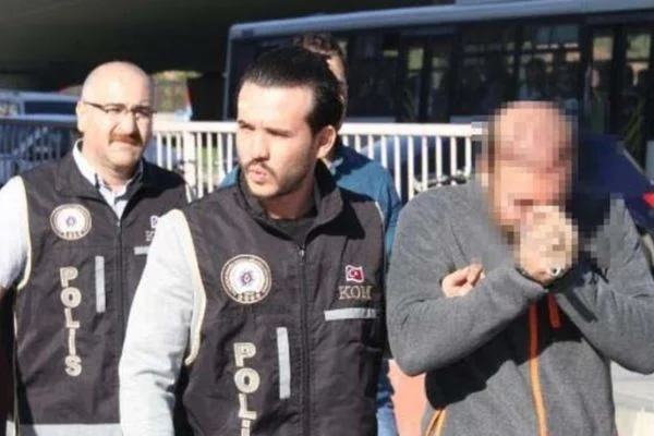 FETÖ'nün 'TSK yapılanması'na darbe: 25 kişi tutuklandı