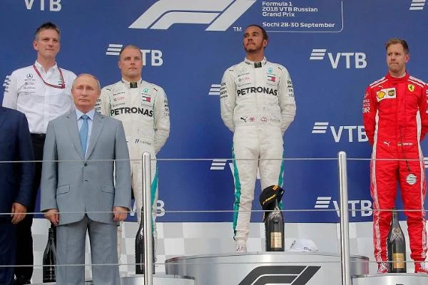 Formula 1'de zafer Hamilton'un