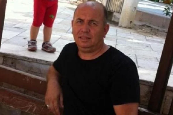 Parke taşlarının altında kalan işçi öldü