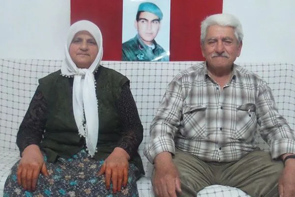 Şehit babasını darbeden MHP'li başkan görevden alındı