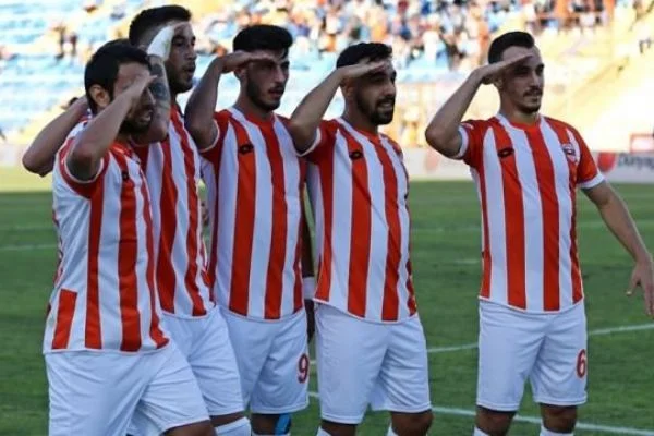 Adanaspor Karabükspor'u farklı geçti