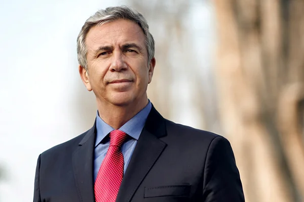 Ahmet Hakan ve Mansur Yavaş polemiği sürüyor