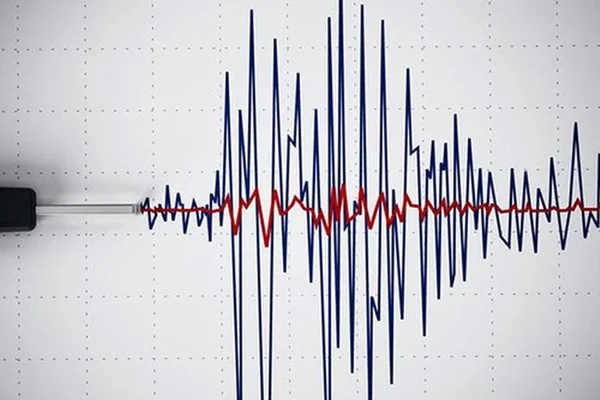 Antalya'da korkutan deprem