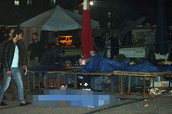 Antalya'da pazarda çorapçı cinayeti