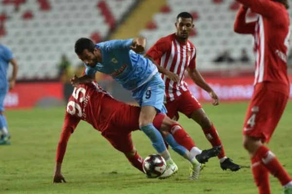 Antalyaspor 120+3'te kupaya tutundu