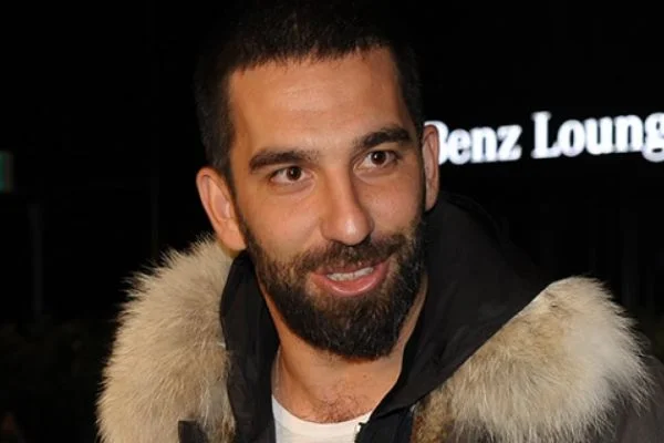 Arda Turan çocuğuna Arda ismini koydu