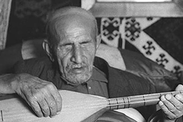 Aşık Veysel 124 yaşında