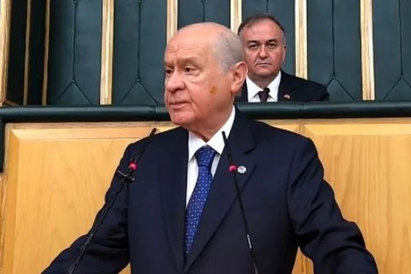 Bahçeli'nin yüzündeki morluk merak konusu oldu