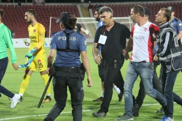 Balıkesirspor- Ümraniyespor maçı hakkında karar
