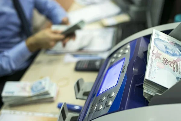 Bankacılık sektörünün aktif büyüklüğü 4,2 trilyon lira oldu