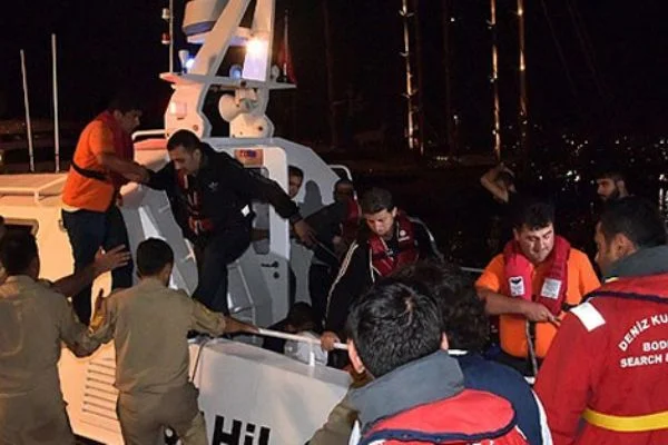 Batan bottaki düzensiz göçmenler kurtarıldı!