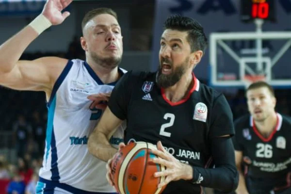 Beşiktaş deplasmanda yıkıldı!