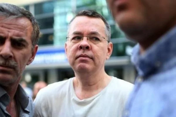 Brunson ABD'ye doğru yola çıktı