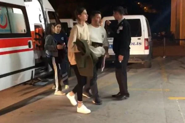 Bursa'da 17 öğrenci yemekten zehirlendi