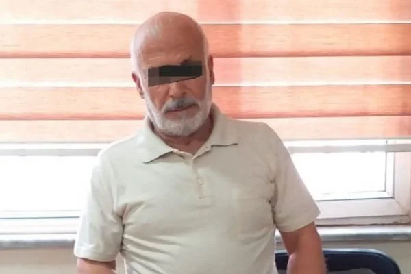 Cinsel istismar hükümlüsü, kadın kılığında yakalandı