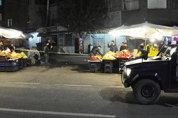 Diyarbakır'da esnaflar çatıştı: 4 yaralı