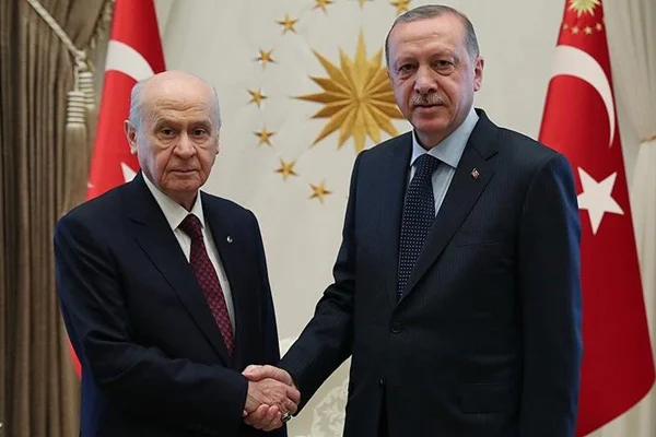 Erdoğan, Bahçeli ile bir araya geldi