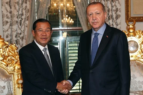 Erdoğan, Kamboçya Başbakanı Sen'i kabul etti
