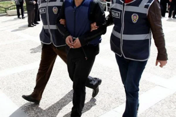 Eşini vurduktan sonra polisi aradı