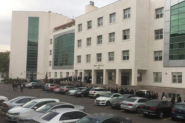 Eski HSYK 1. Daire Başkanı Okur'un yargılanmasına devam edildi
