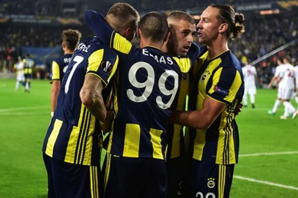 Fenerbahçe 2-0 mağlup etti