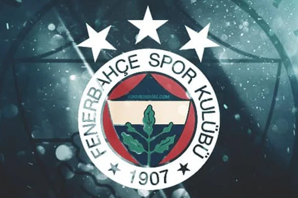 Fenerbahçe'de 3 futbolcu kadro dışı bırakıldı