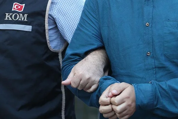 FETÖ'nün VIP dinleme ekibinde yer alan Peker yakalandı