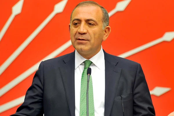 Gürsel Tekin İstanbul için adaylığını açıkladı
