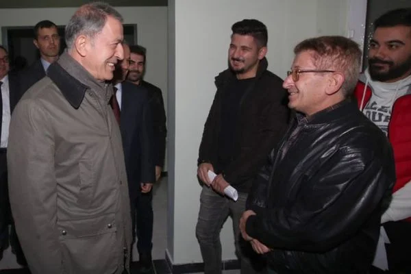 Hulusi Akar'dan askerlik şubesine gece denetimi