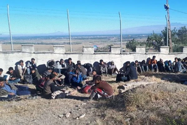 Iğdır'da 148 göçmen yakalandı