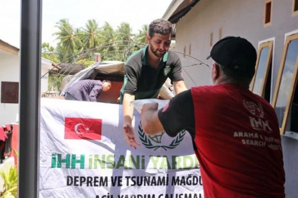 İHH'dan 7 bin 400 afetzedeye acil yardım!