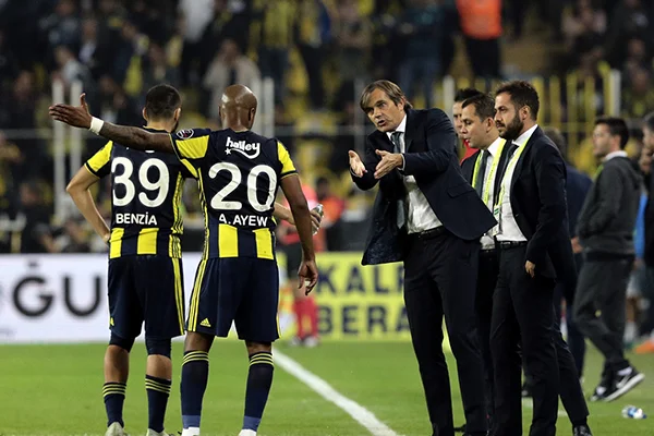 Kadıköy'de Cocu istifa sesleri