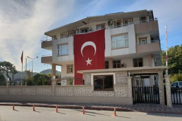 Kemer Belediyesi'ne yolsuzluk operasyonu