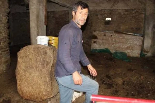 Köy evine 500 bin TL teklif edilince şüphelendi