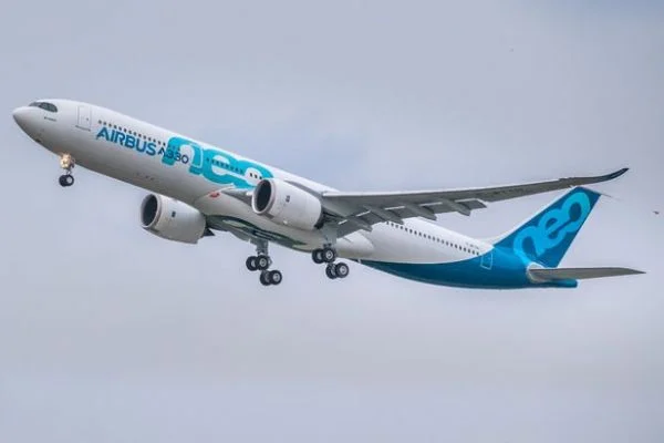 Kuveyt ile Airbus arasında 8 uçak alımı için imzalar atıldı