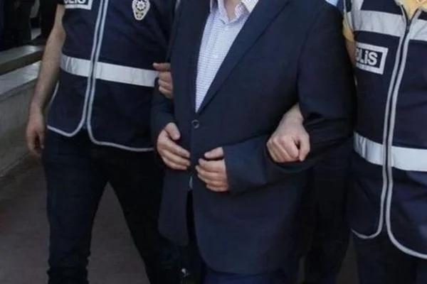 Manisa'da tapu müdürlüğüne rüşvet operasyonu