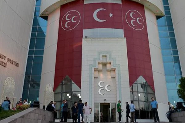 MHP'den 3 yeni kanun teklifi
