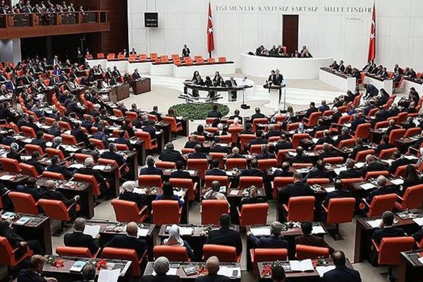 Milletvekillerine maaş kesme cezası verilemeyecek