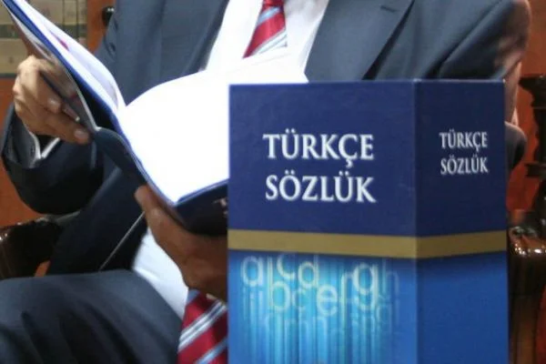 Oynak, taze, müsait, yollu TDK'da kalıyor