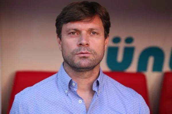 Sağlam: Kırmızı kart oyun düzenimizi bozdu